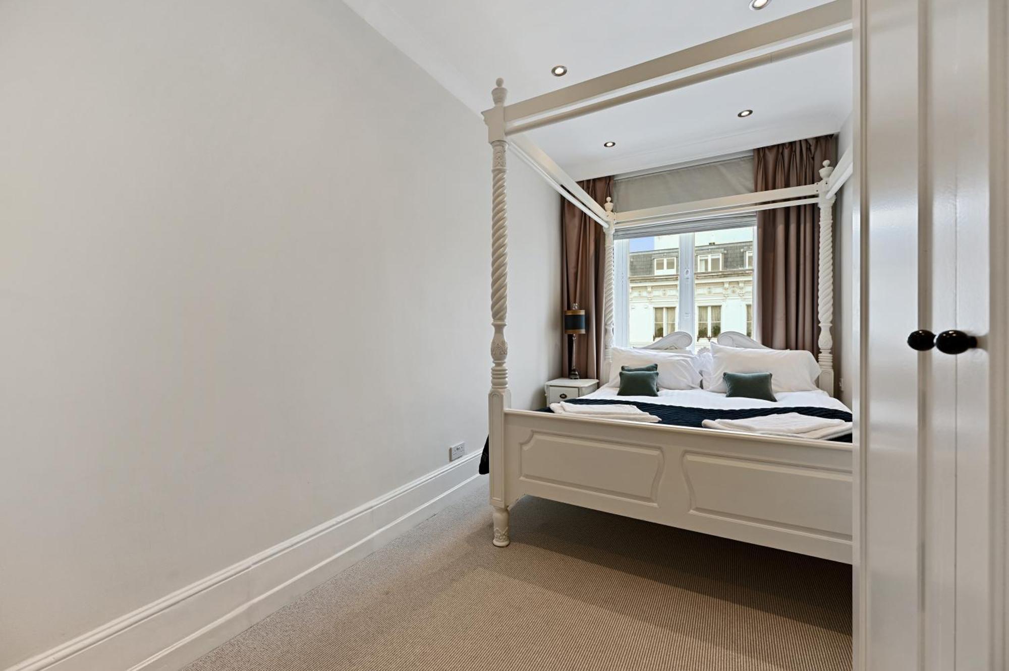 Apartamento Beautiful 2 King Size Beds 2 Bath- Sleeps 5 In Earls Court Londres Exterior foto