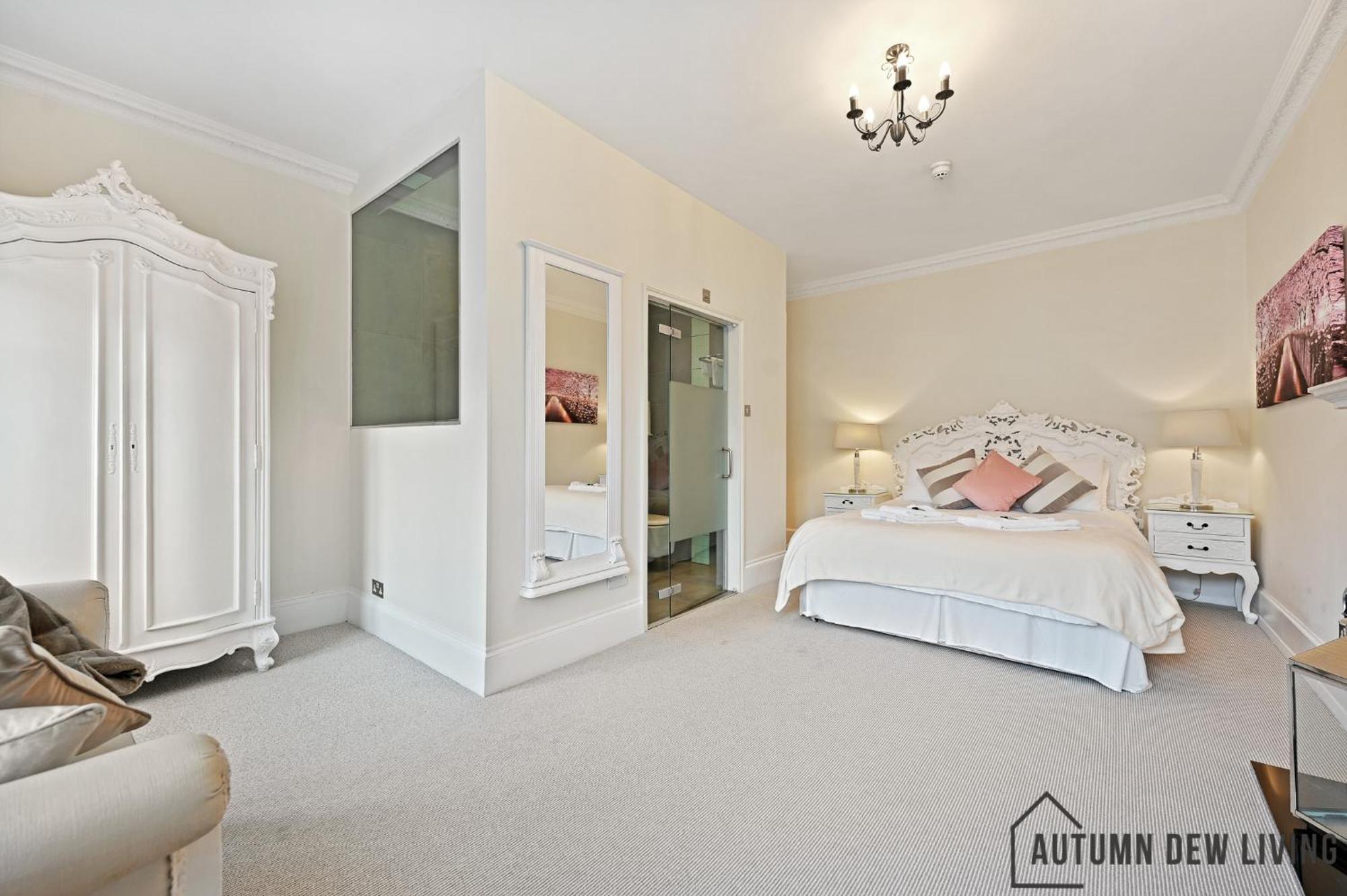 Apartamento Beautiful 2 King Size Beds 2 Bath- Sleeps 5 In Earls Court Londres Exterior foto