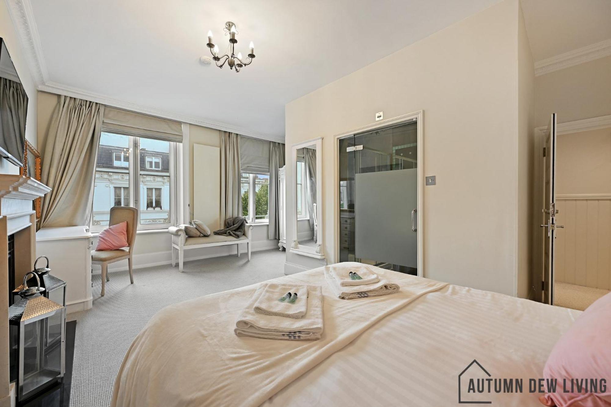 Apartamento Beautiful 2 King Size Beds 2 Bath- Sleeps 5 In Earls Court Londres Exterior foto